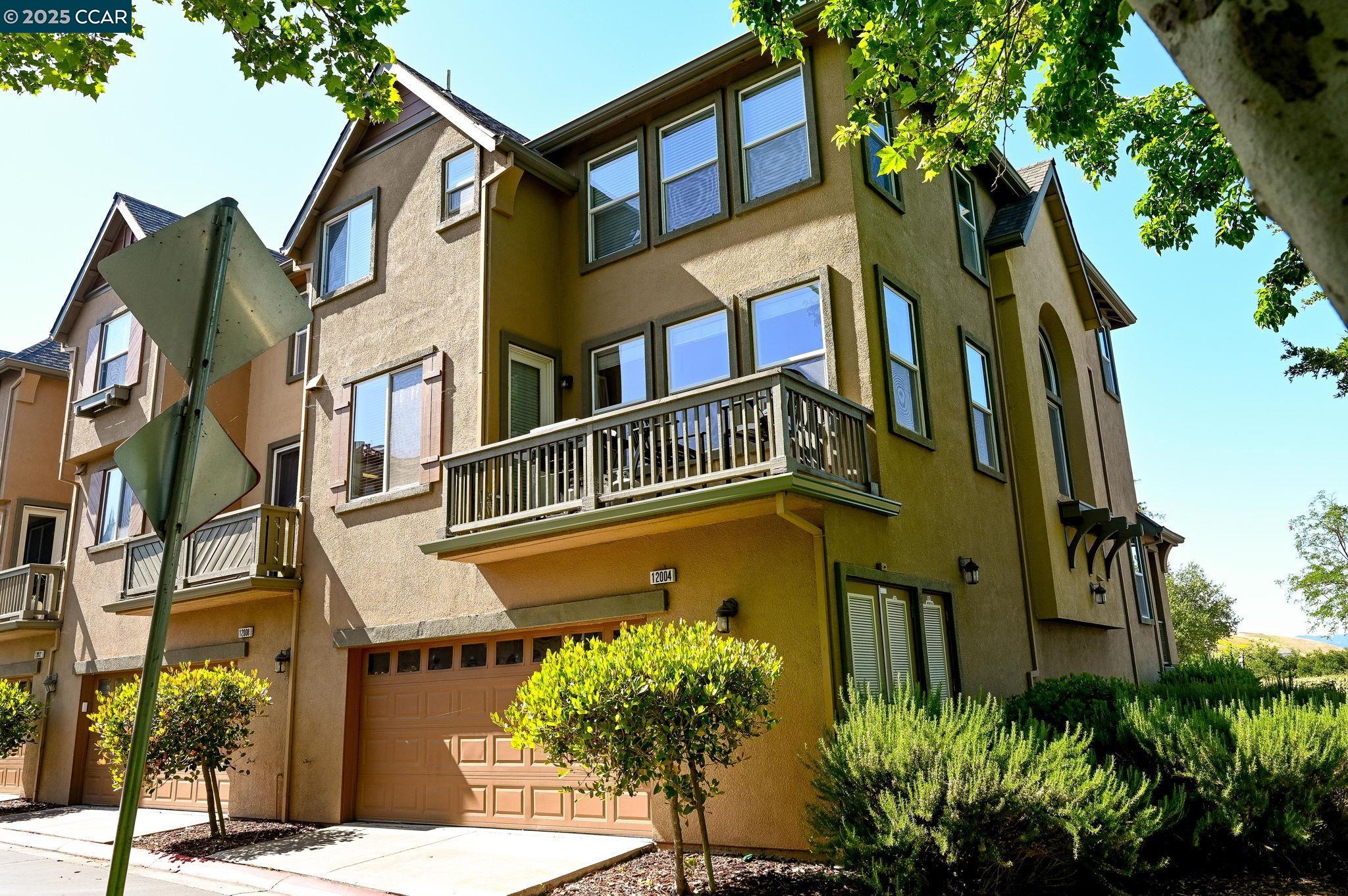 12004 Harcourt Wy