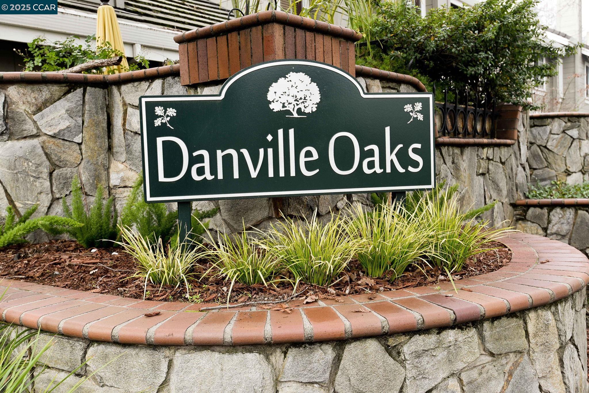 46 Danville Oak Pl
