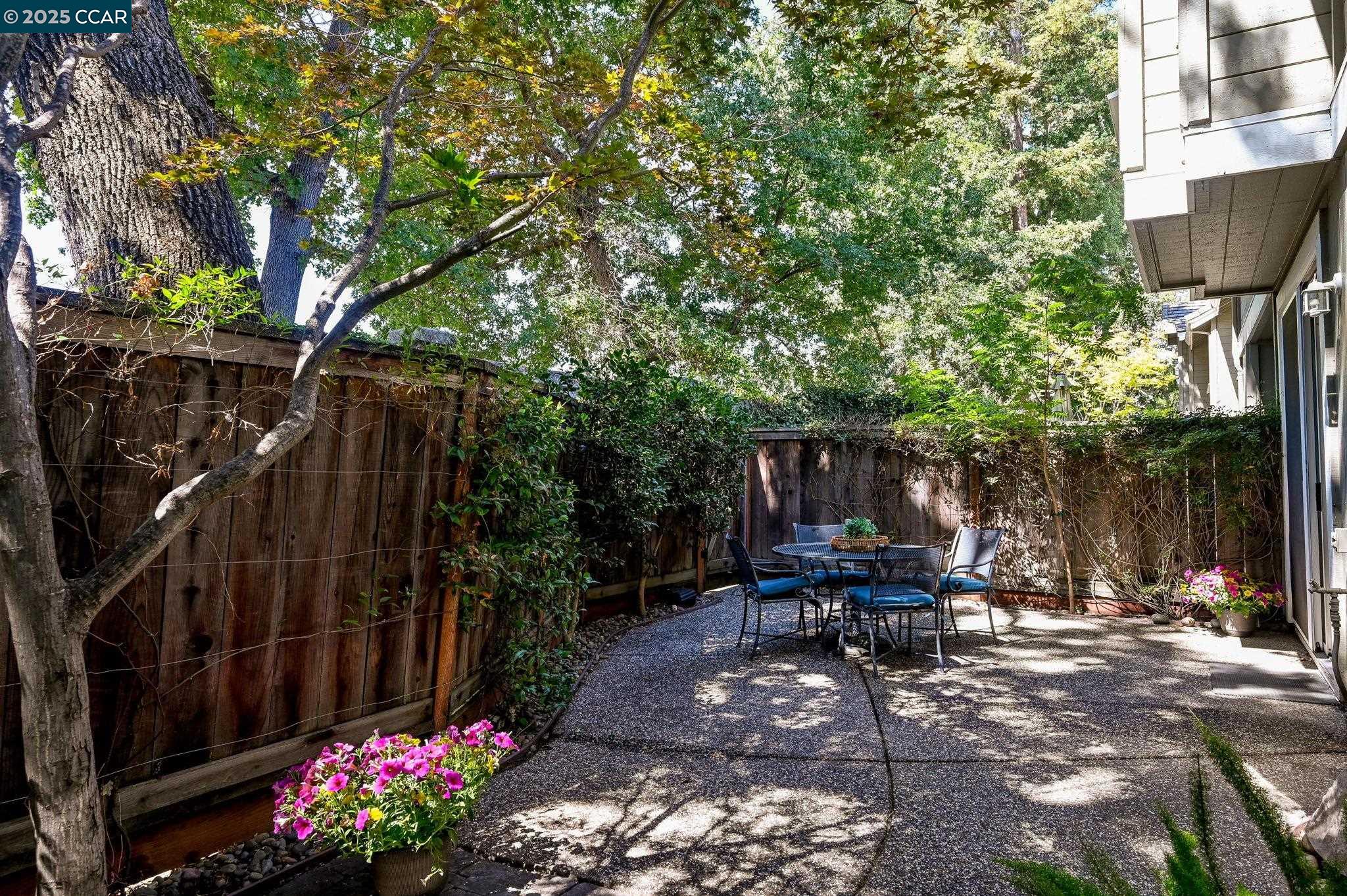 46 Danville Oak Pl