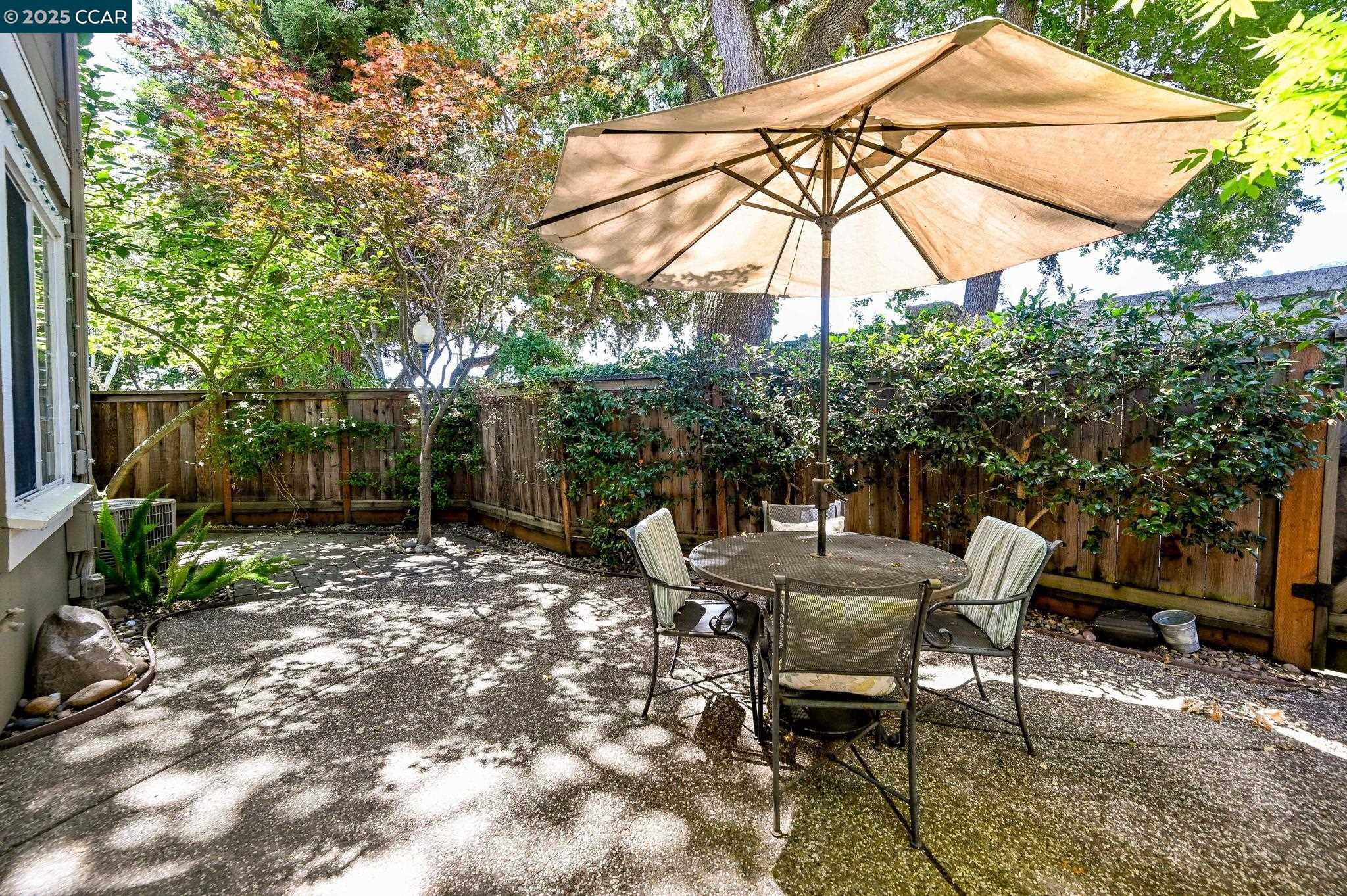 46 Danville Oak Pl