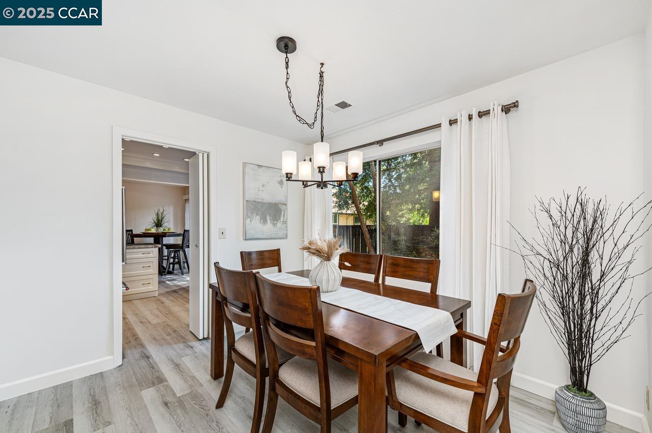 1909 Country wood Ct