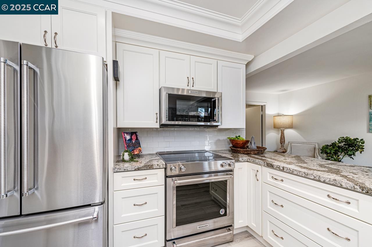 1909 Country wood Ct