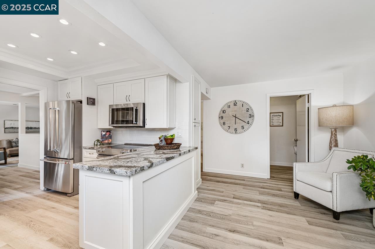 1909 Country wood Ct