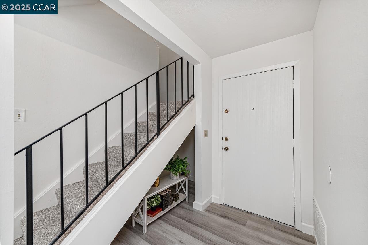 1909 Country wood Ct