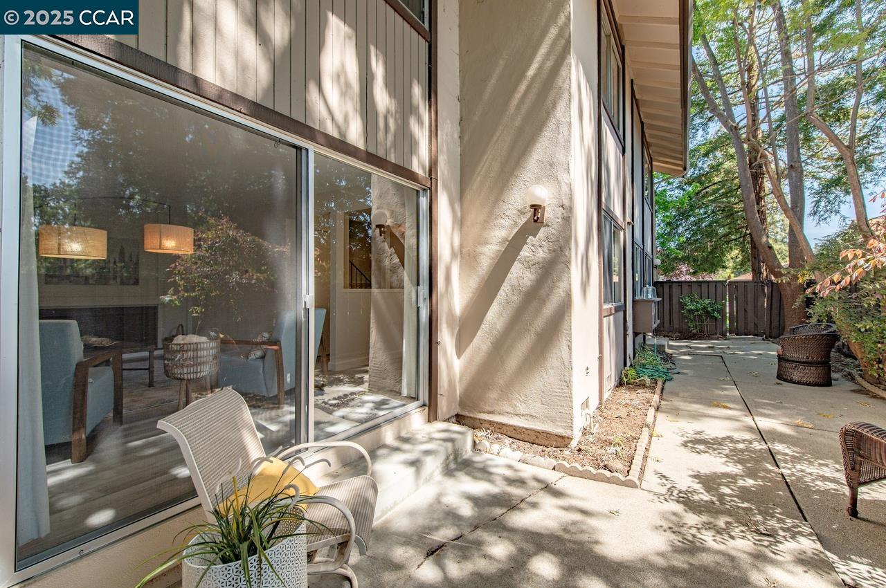 1909 Country wood Ct