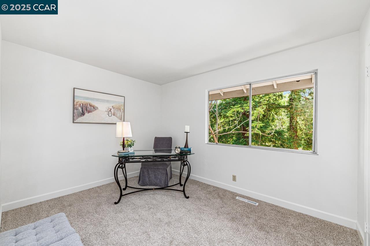 1909 Country wood Ct