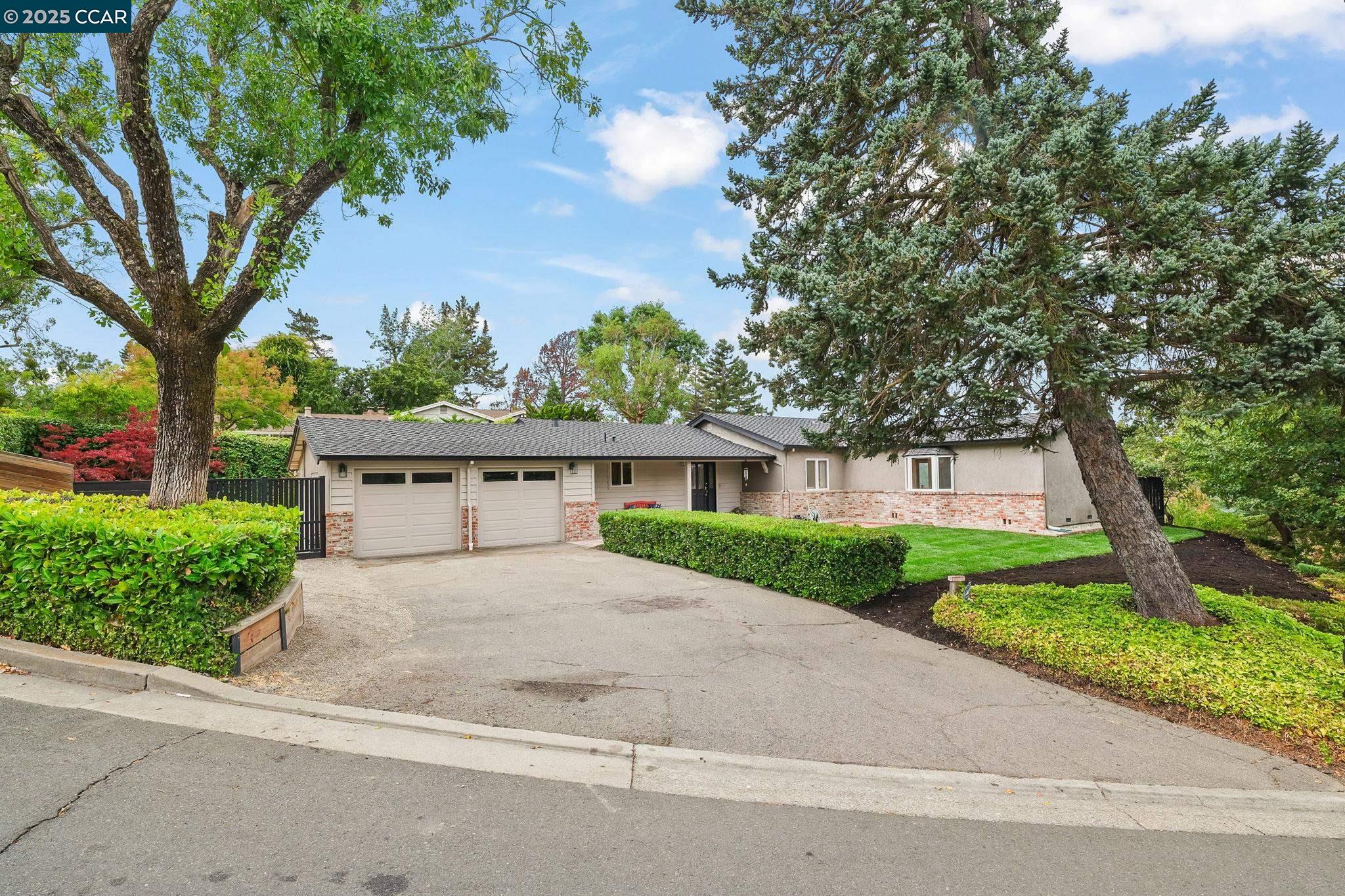 3399 Sweet Dr