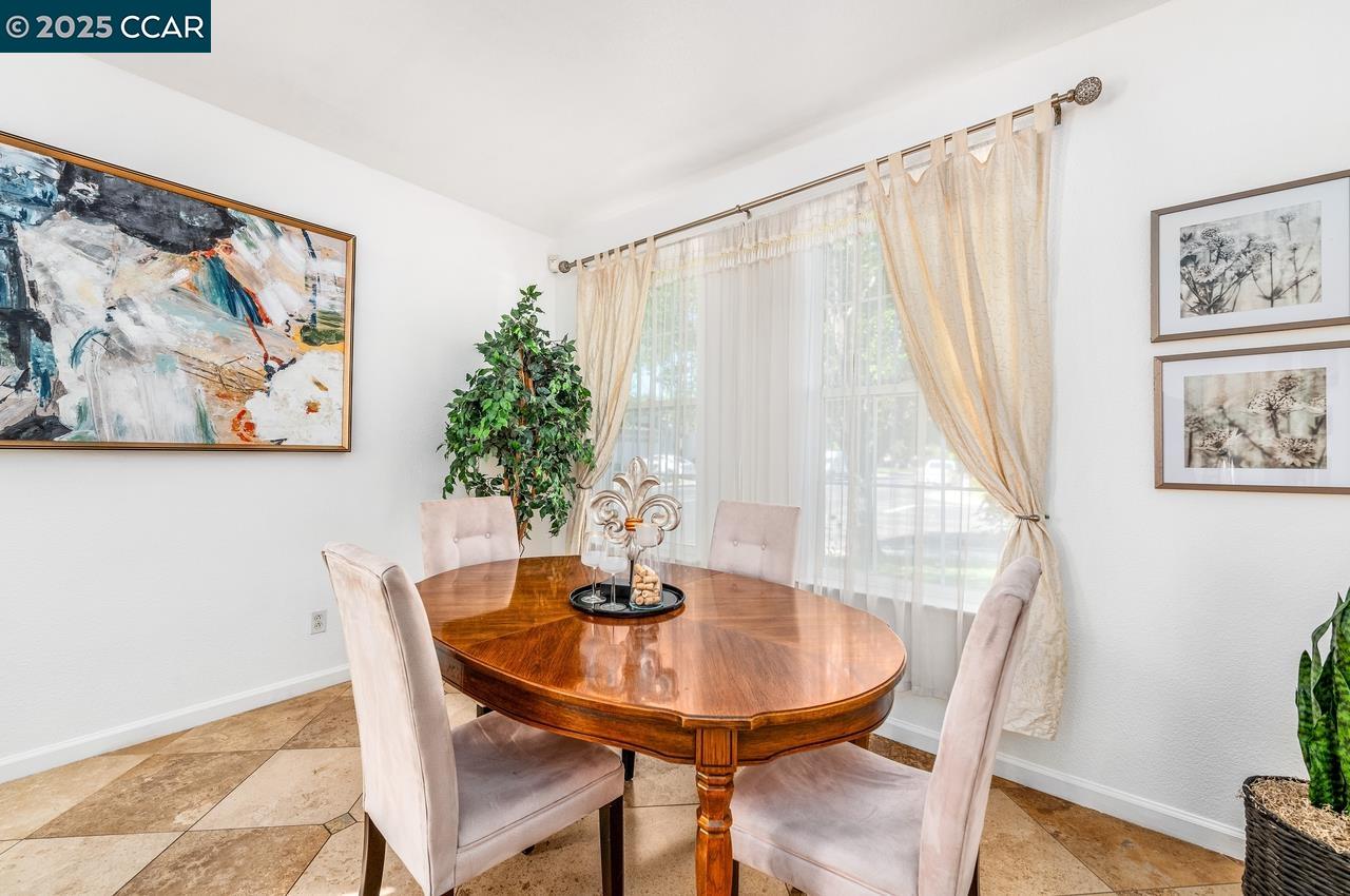 10 Narcissus Ct