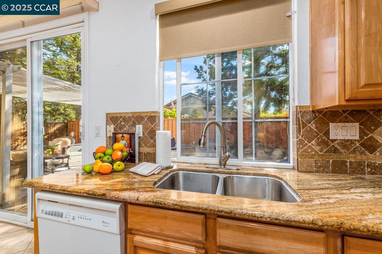 10 Narcissus Ct