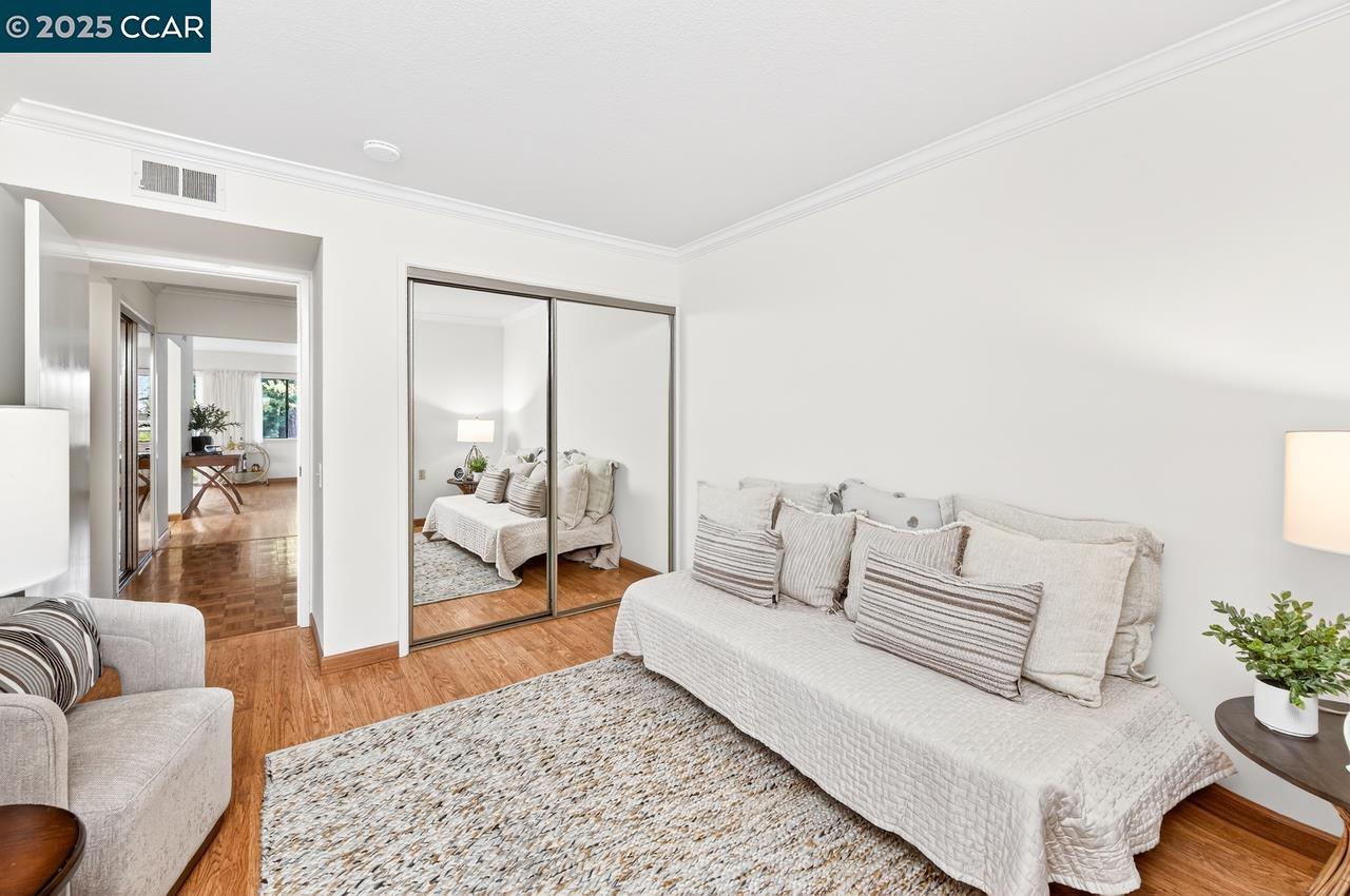 1400 Ptarmigan Dr # 2