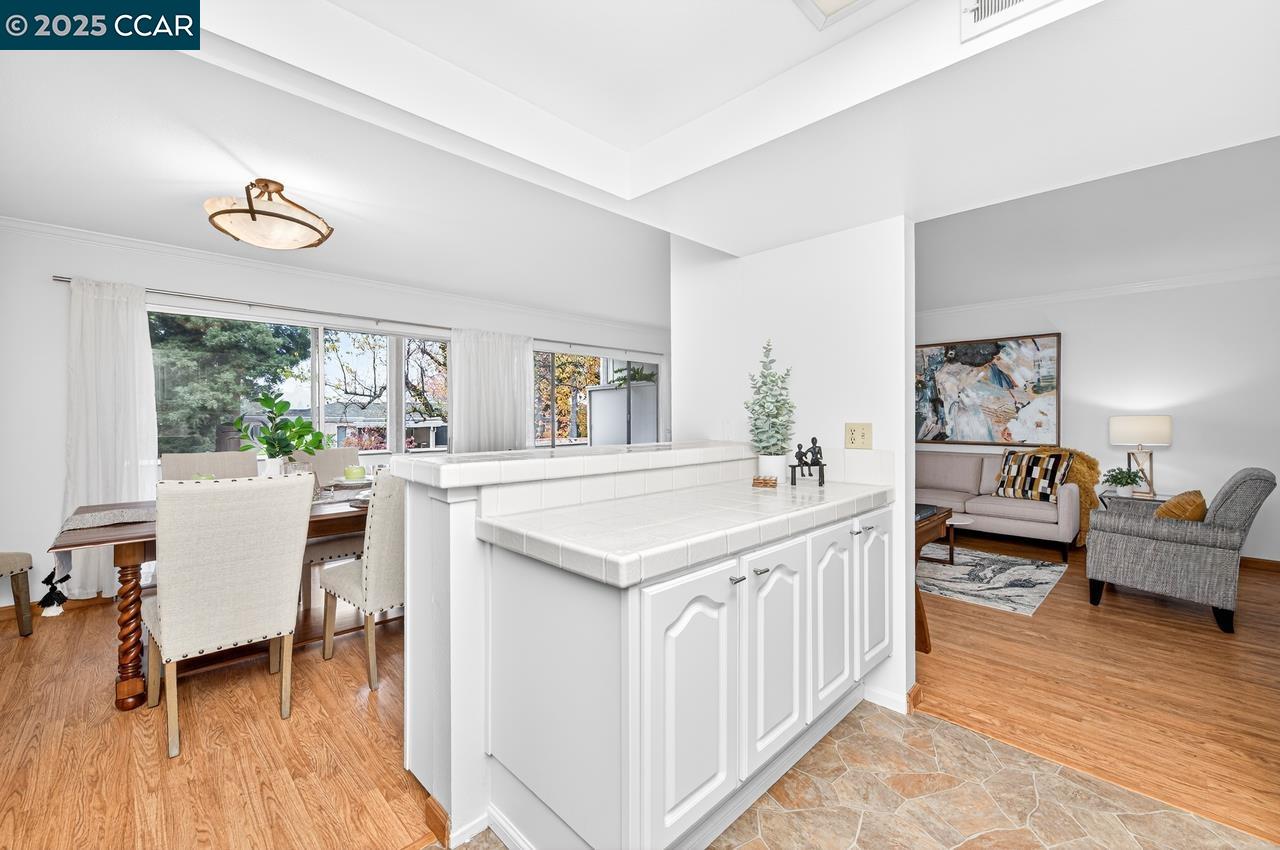 1400 Ptarmigan Dr # 2