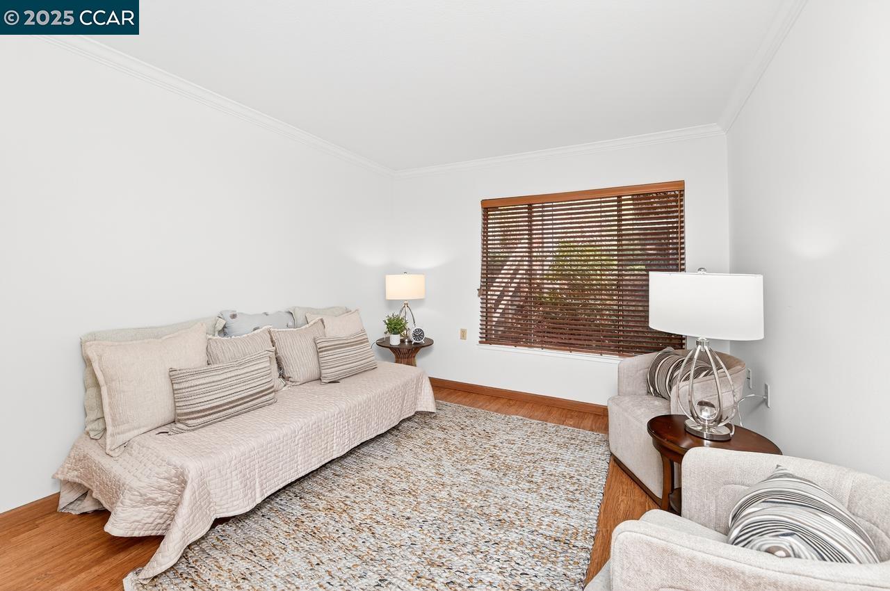 1400 Ptarmigan Dr # 2