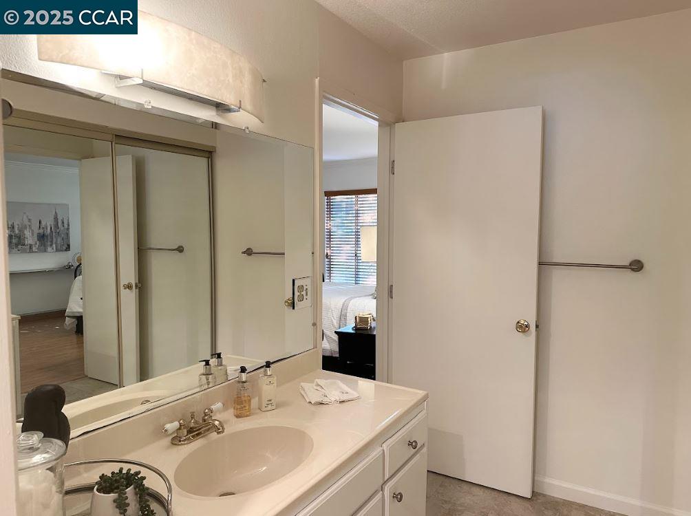 1400 Ptarmigan Dr # 2