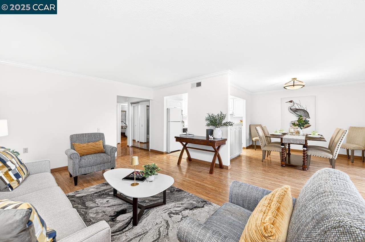 1400 Ptarmigan Dr # 2