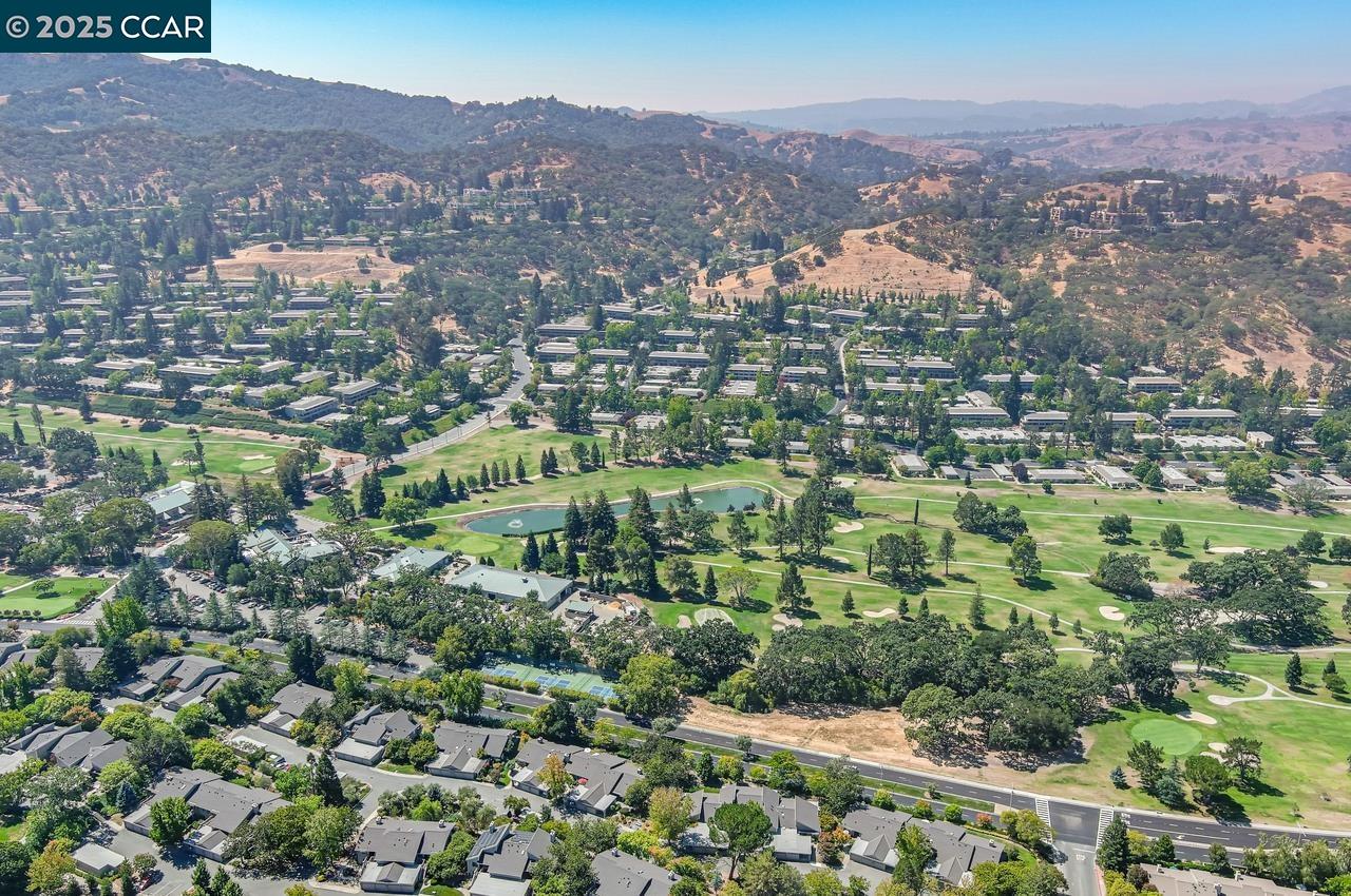 1400 Ptarmigan Dr # 2