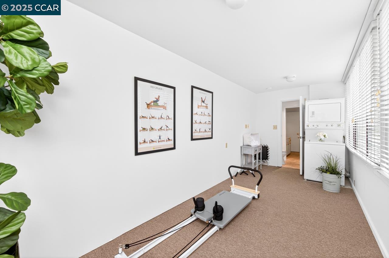 1400 Ptarmigan Dr # 2