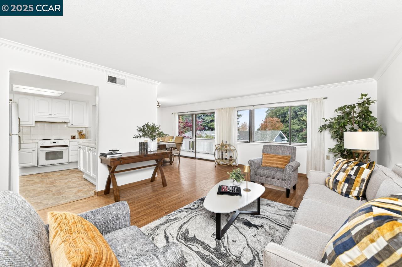 1400 Ptarmigan Dr # 2