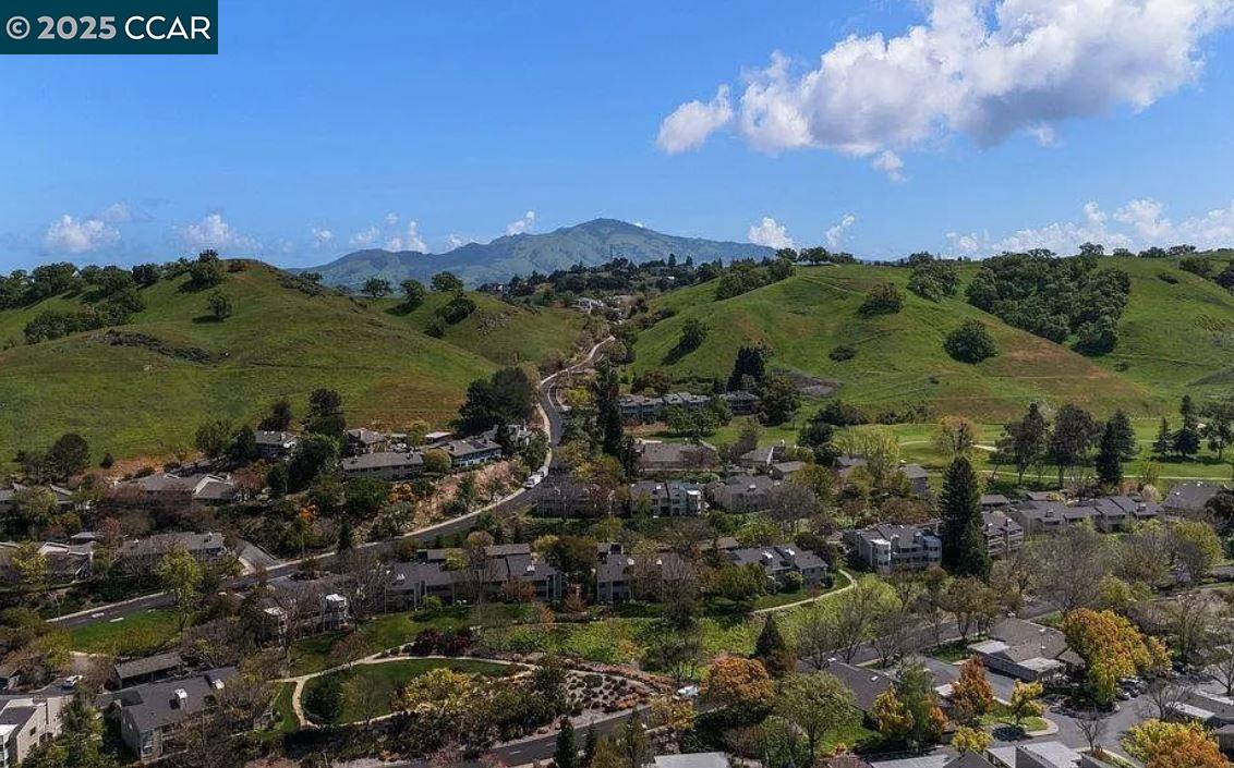 1400 Ptarmigan Dr # 2