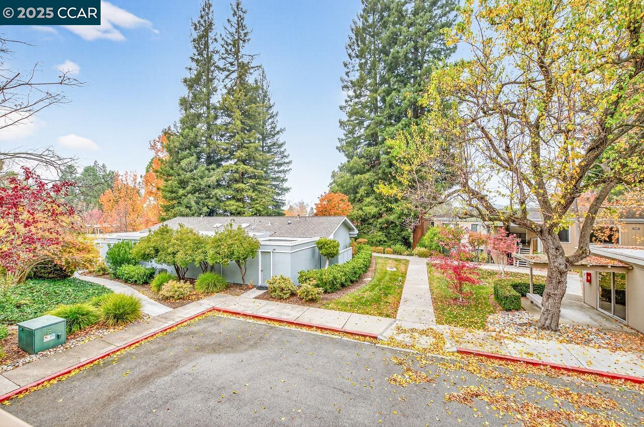 1400 Ptarmigan Dr # 2