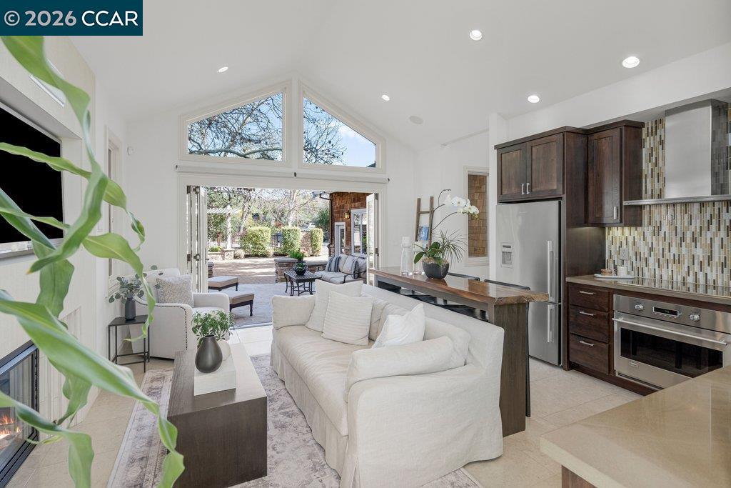 22 Calle Del Casarillo