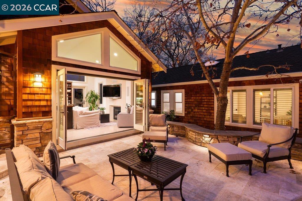 22 Calle Del Casarillo