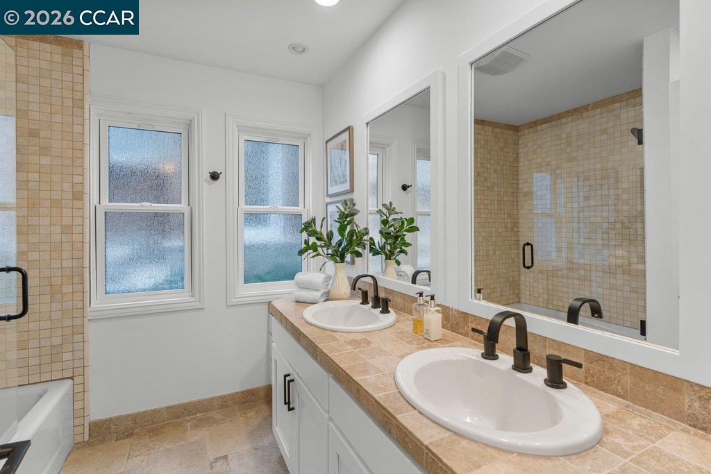 22 Calle Del Casarillo