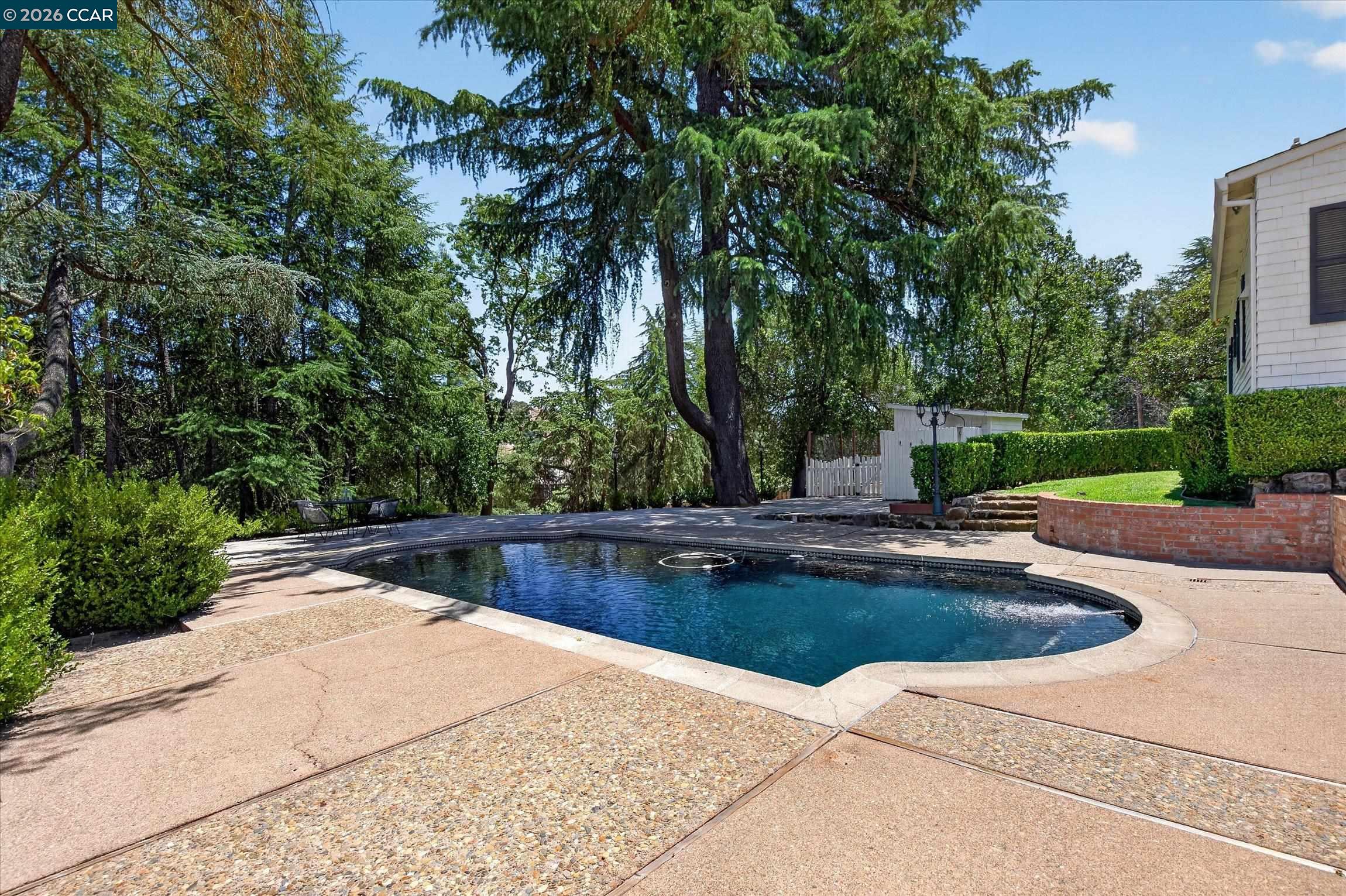 61 Crest Avenue
