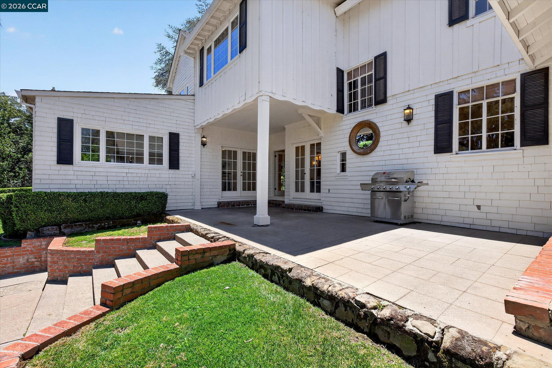 61 Crest Avenue