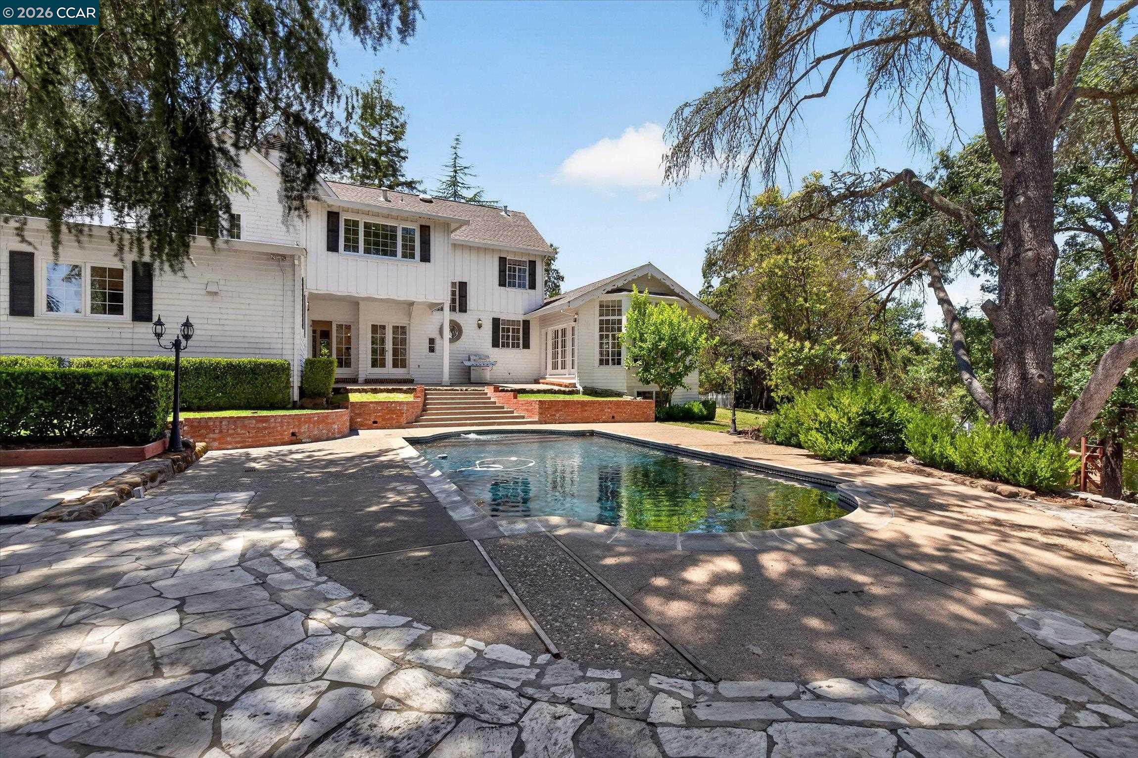 61 Crest Avenue