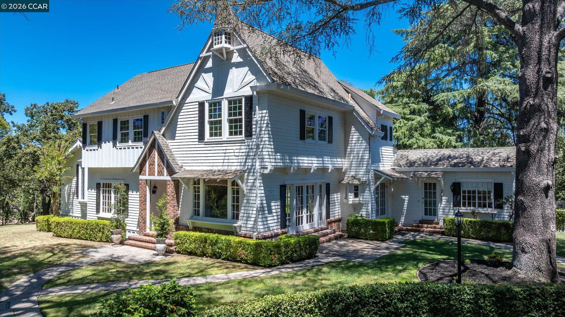61 Crest Avenue