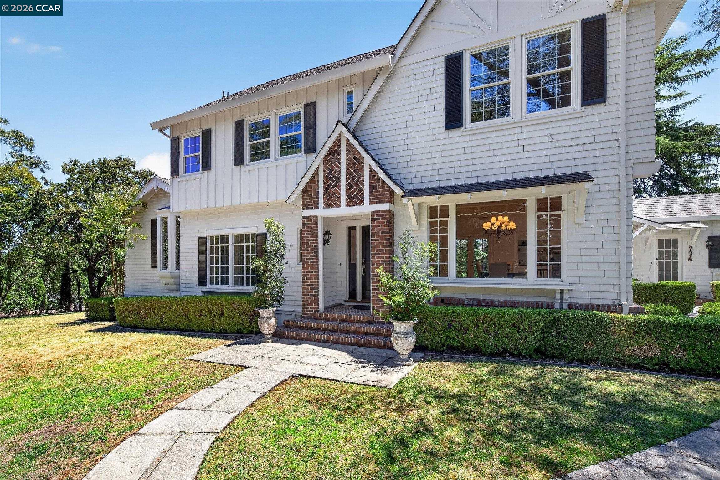 61 Crest Avenue