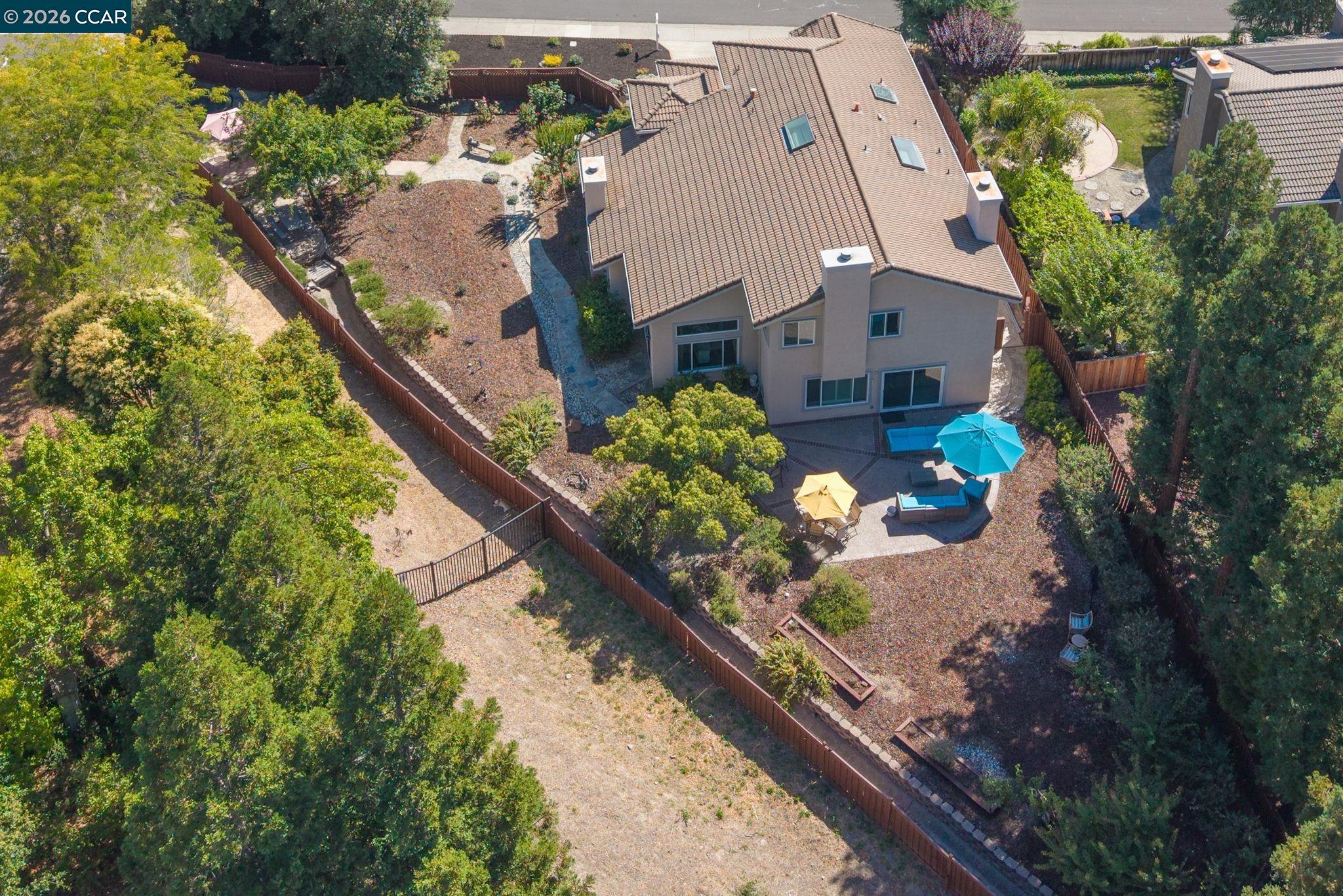 3385 Green Meadow Dr