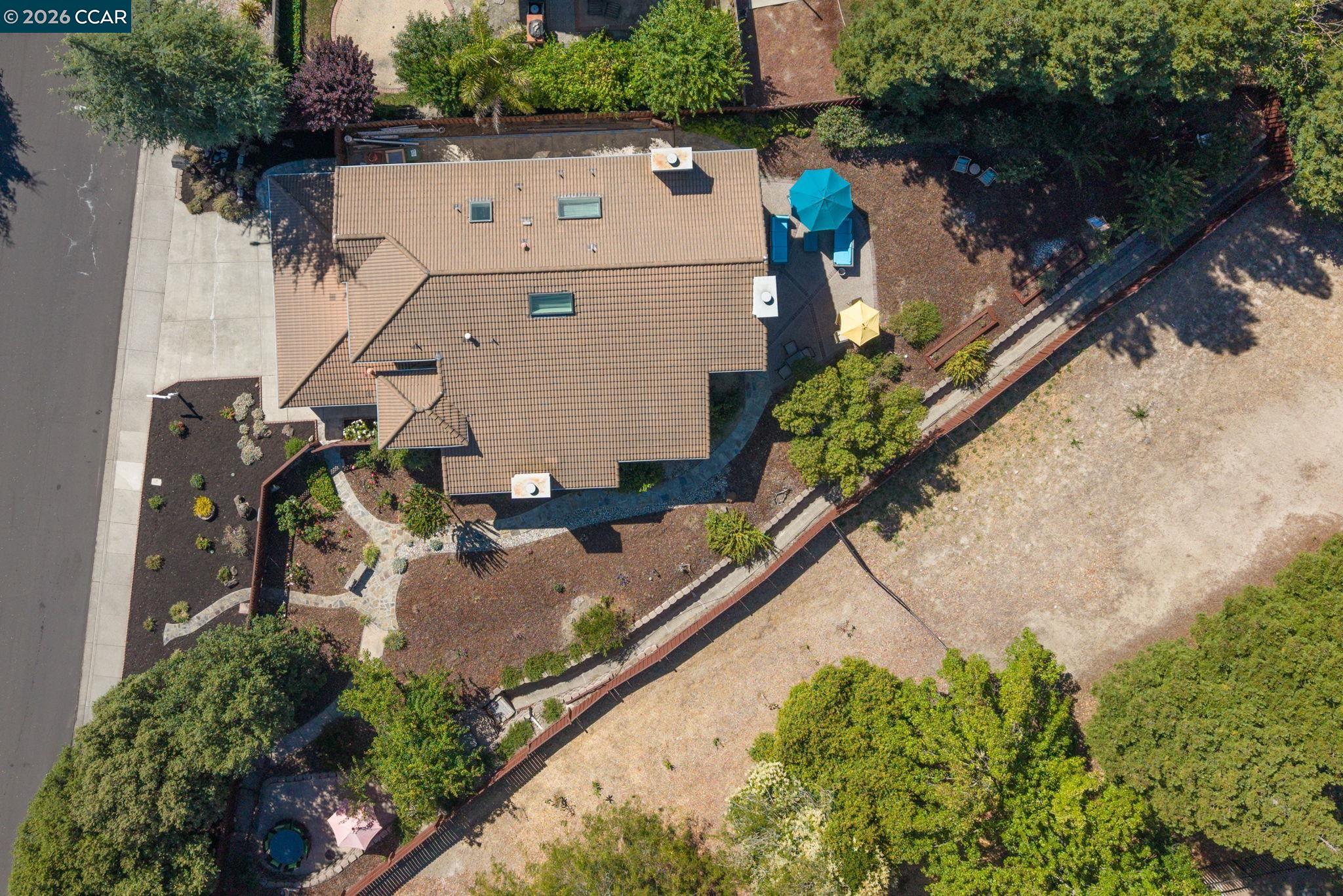 3385 Green Meadow Dr