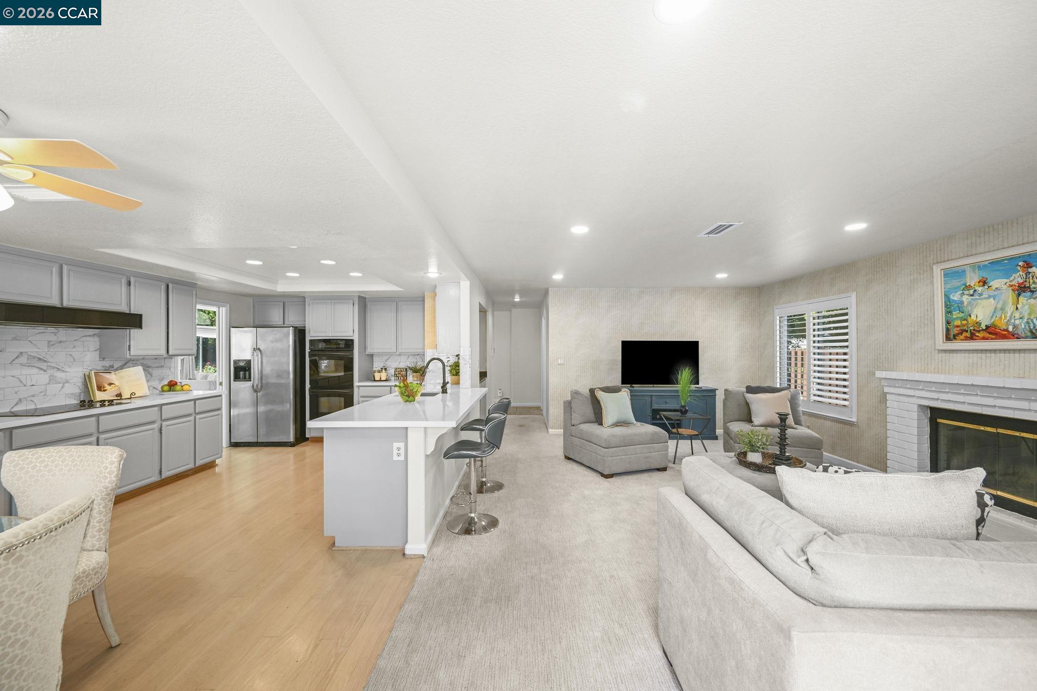 3385 Green Meadow Dr