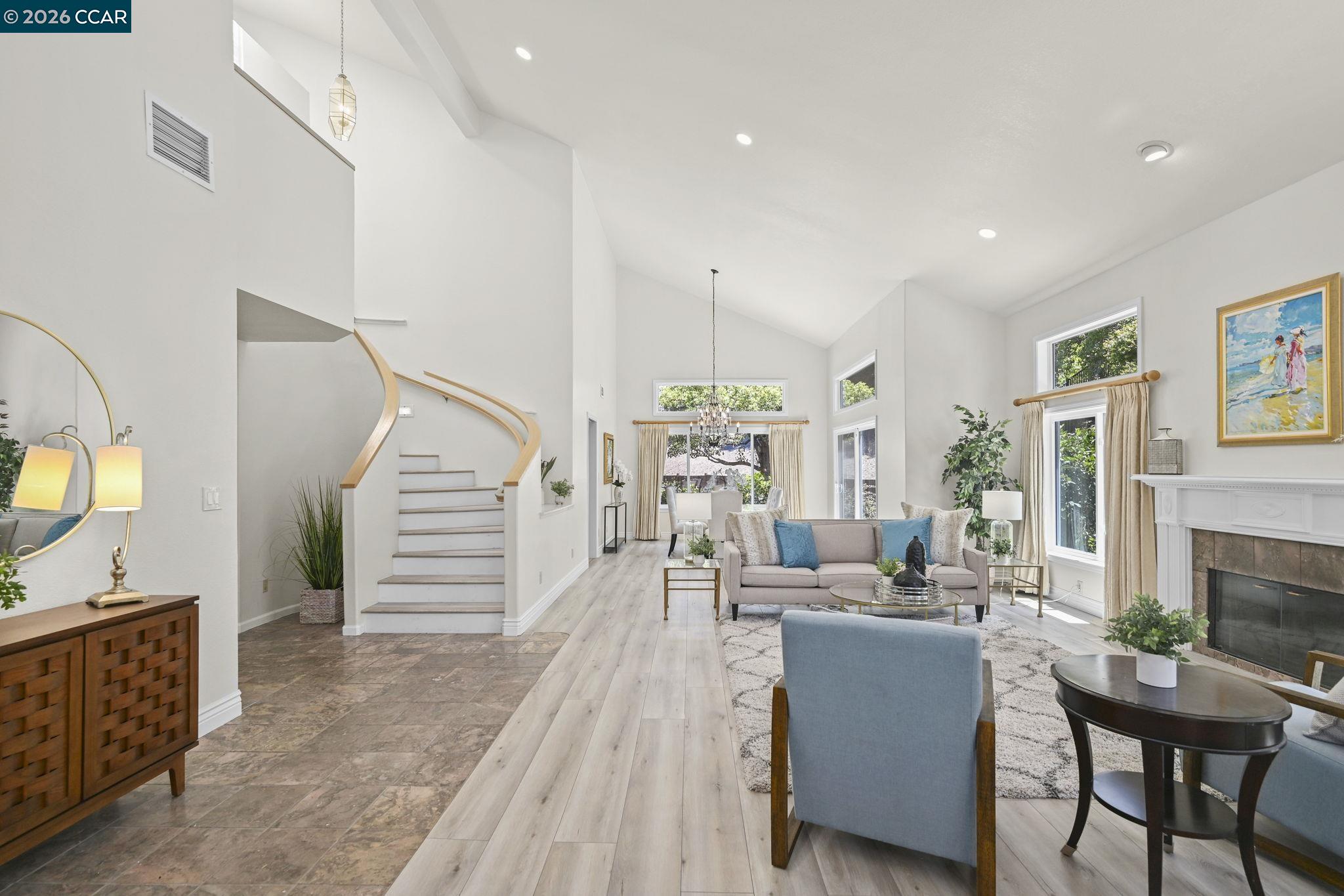 3385 Green Meadow Dr