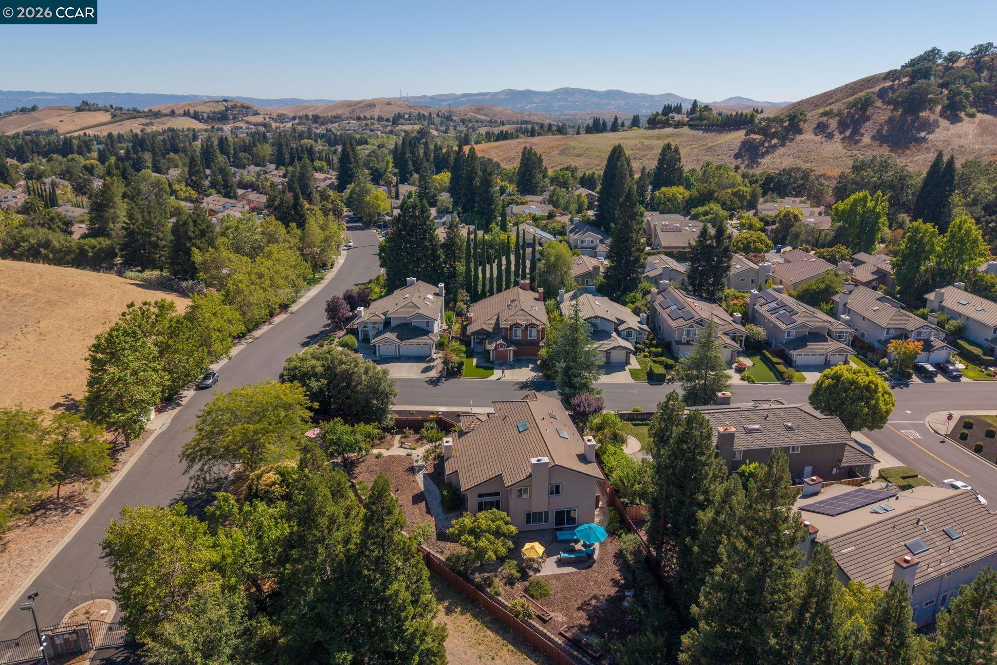 3385 Green Meadow Dr