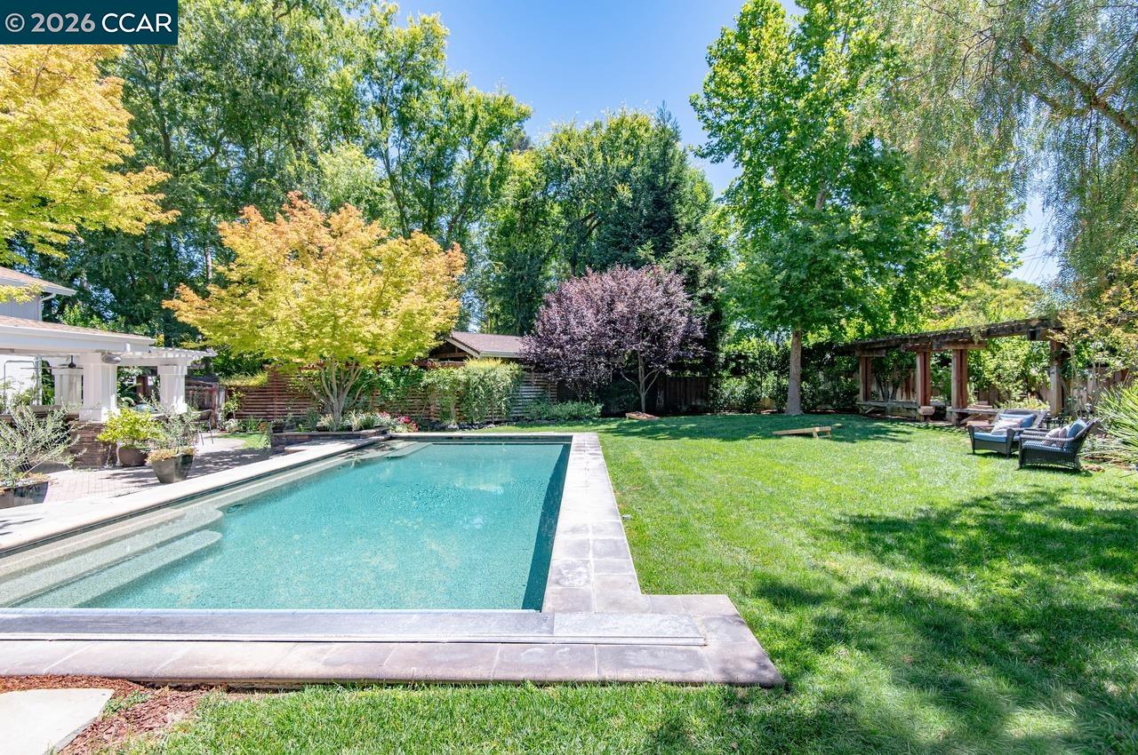 19 Wildwood Ct
