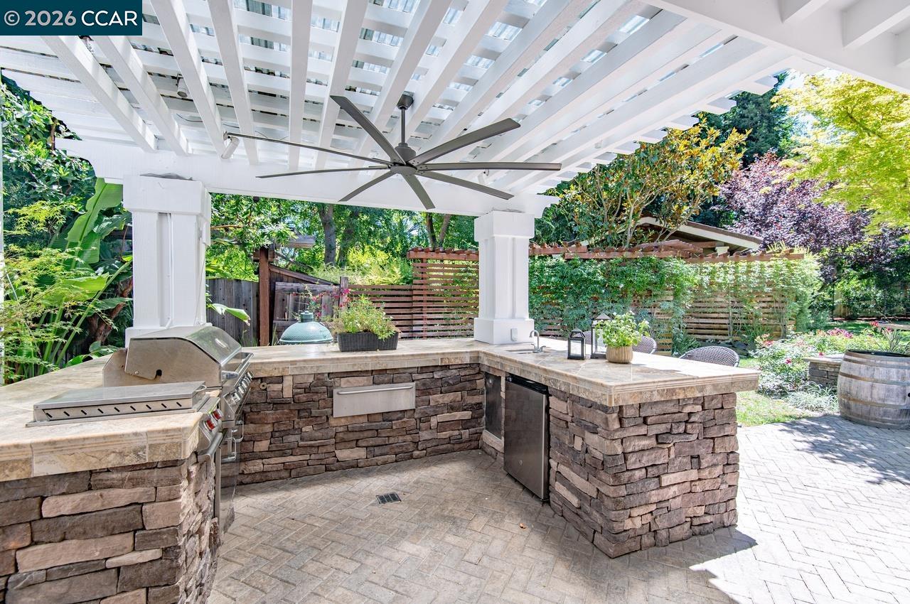 19 Wildwood Ct