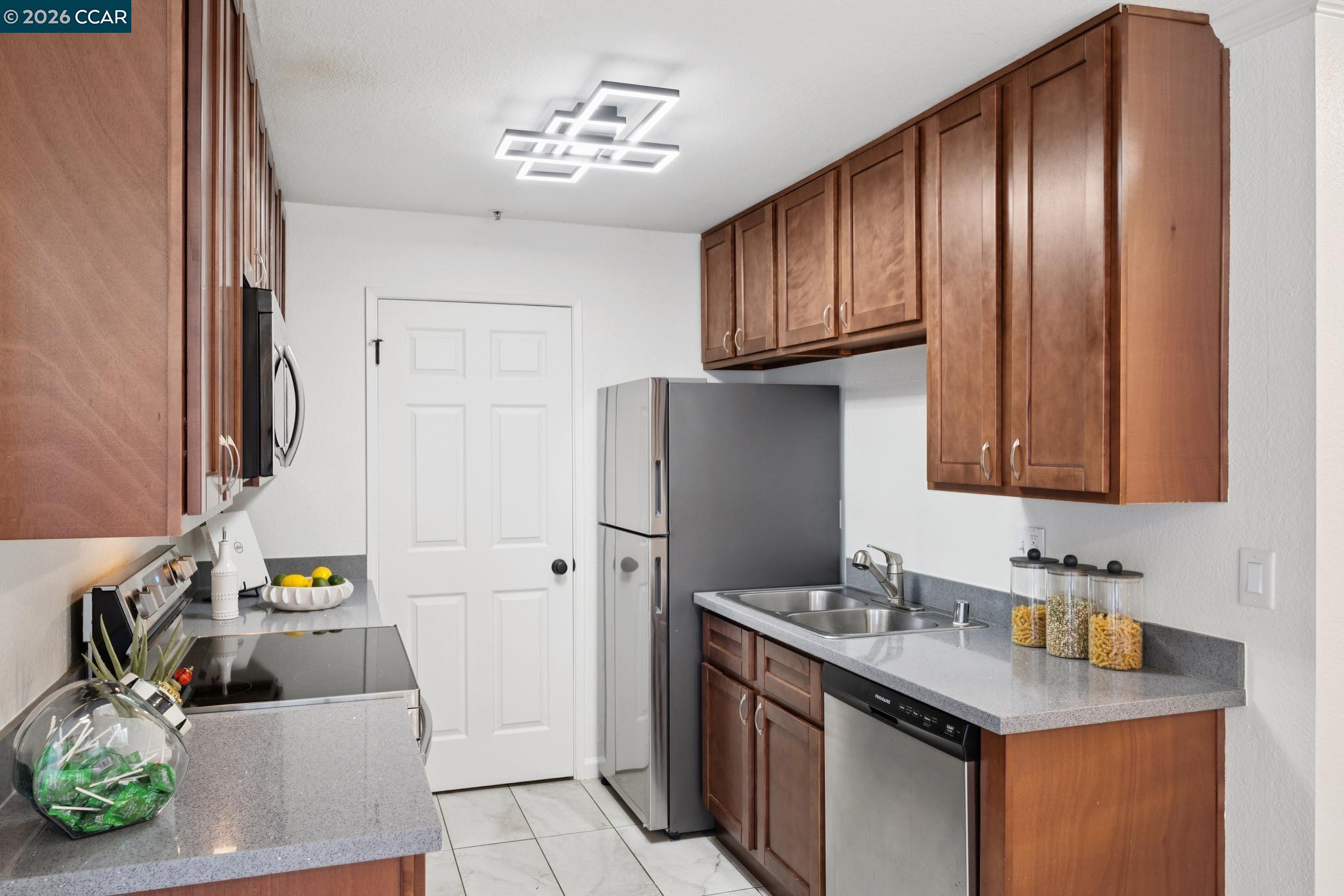 460 Bollinger Canyon Lane # 184
