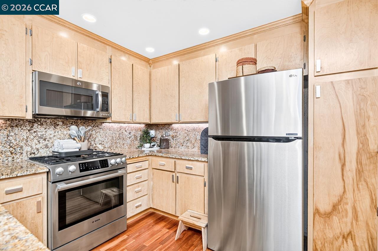 2454 Heatherleaf Ln # 3