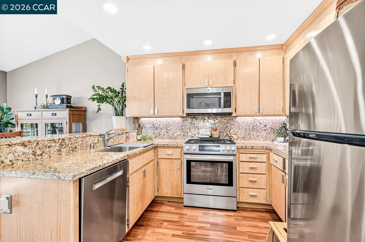 2454 Heatherleaf Ln # 3