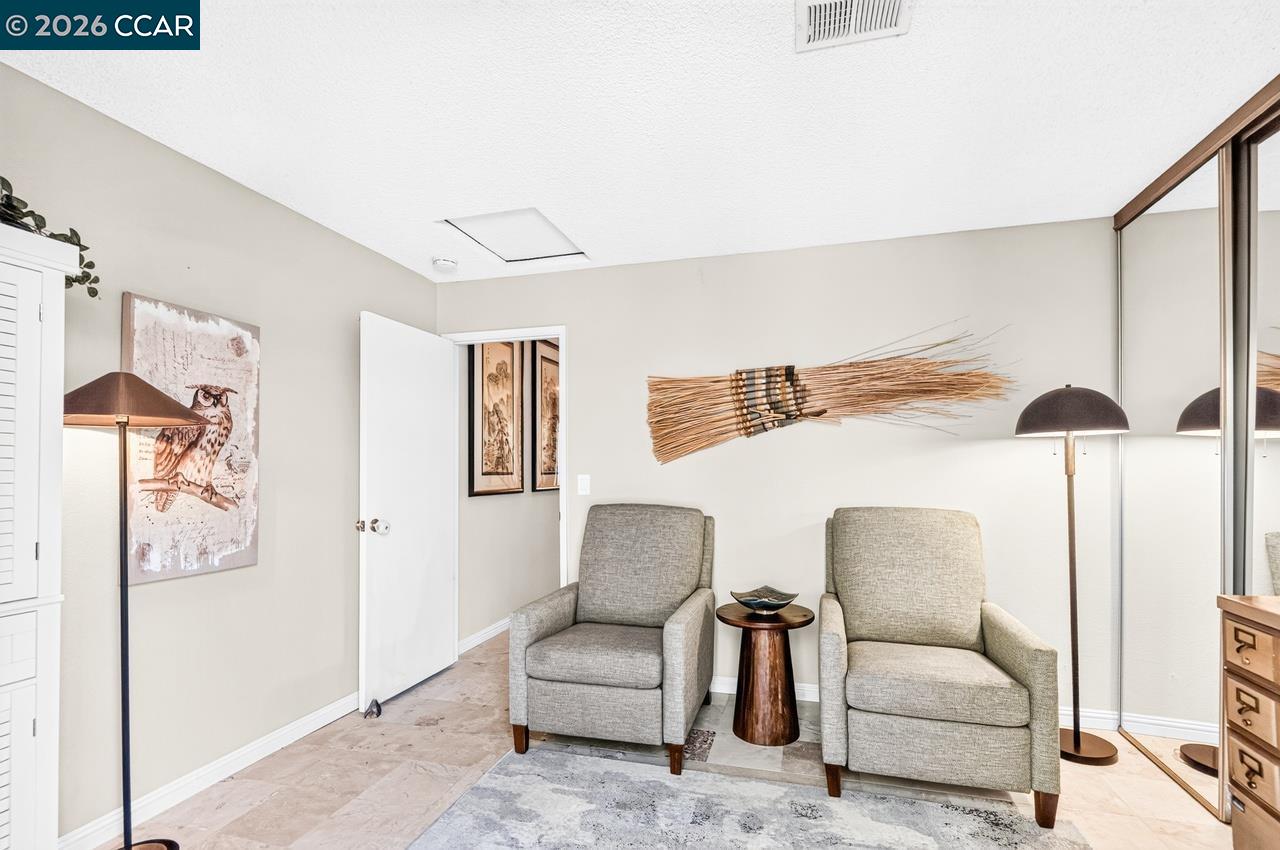 2454 Heatherleaf Ln # 3
