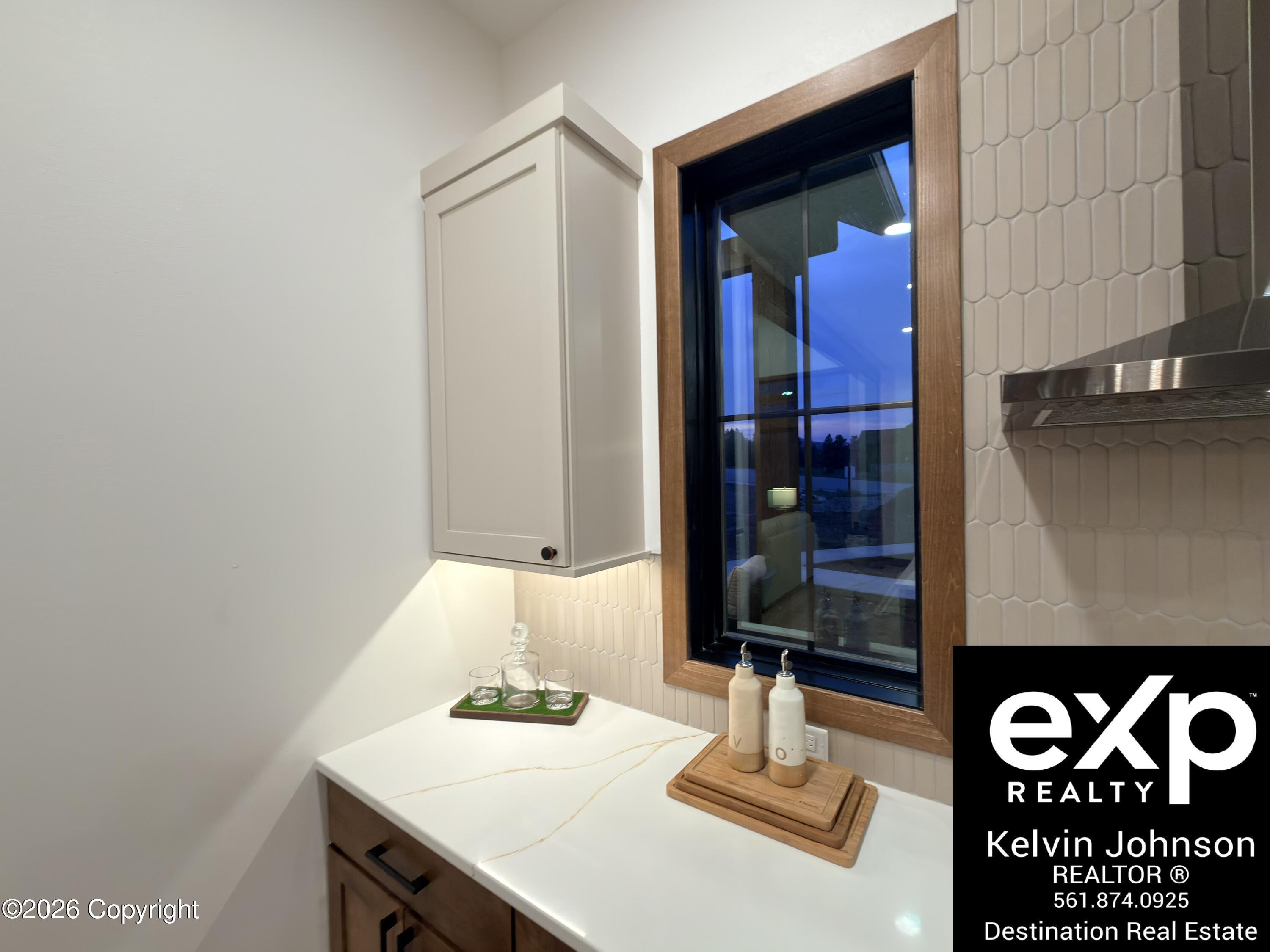 13 Tower View Dr -