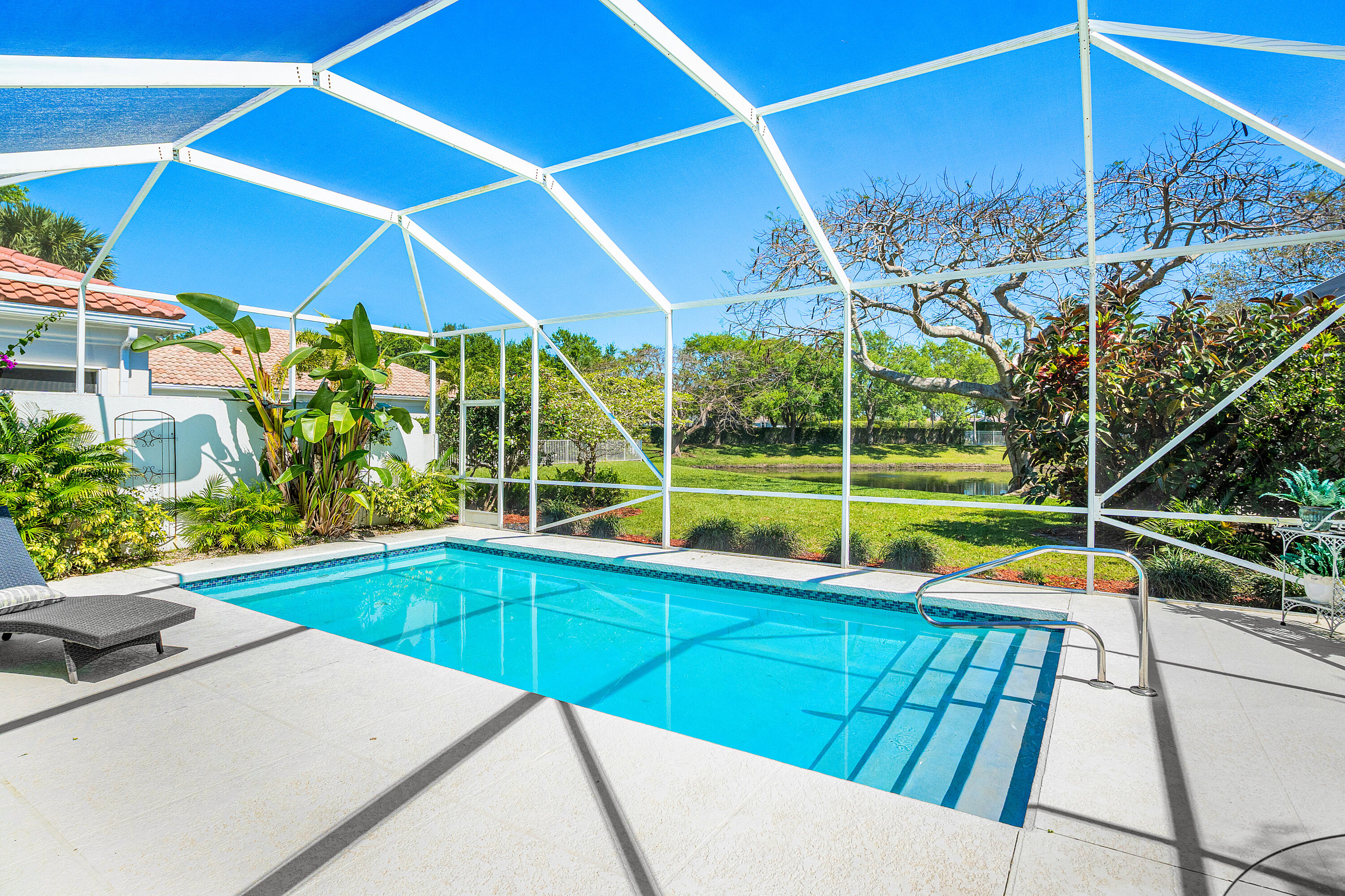 4983 Garden Drive