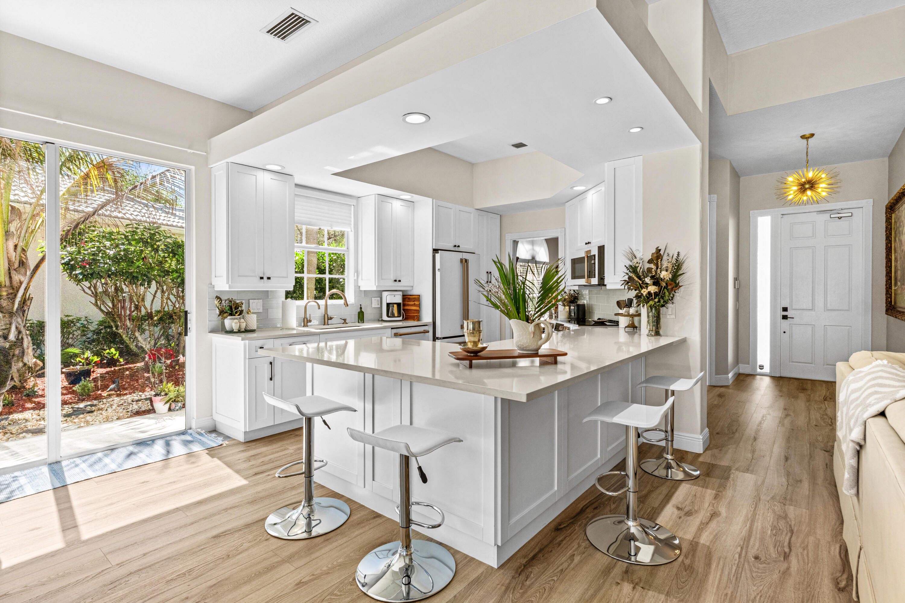4983 Garden Drive