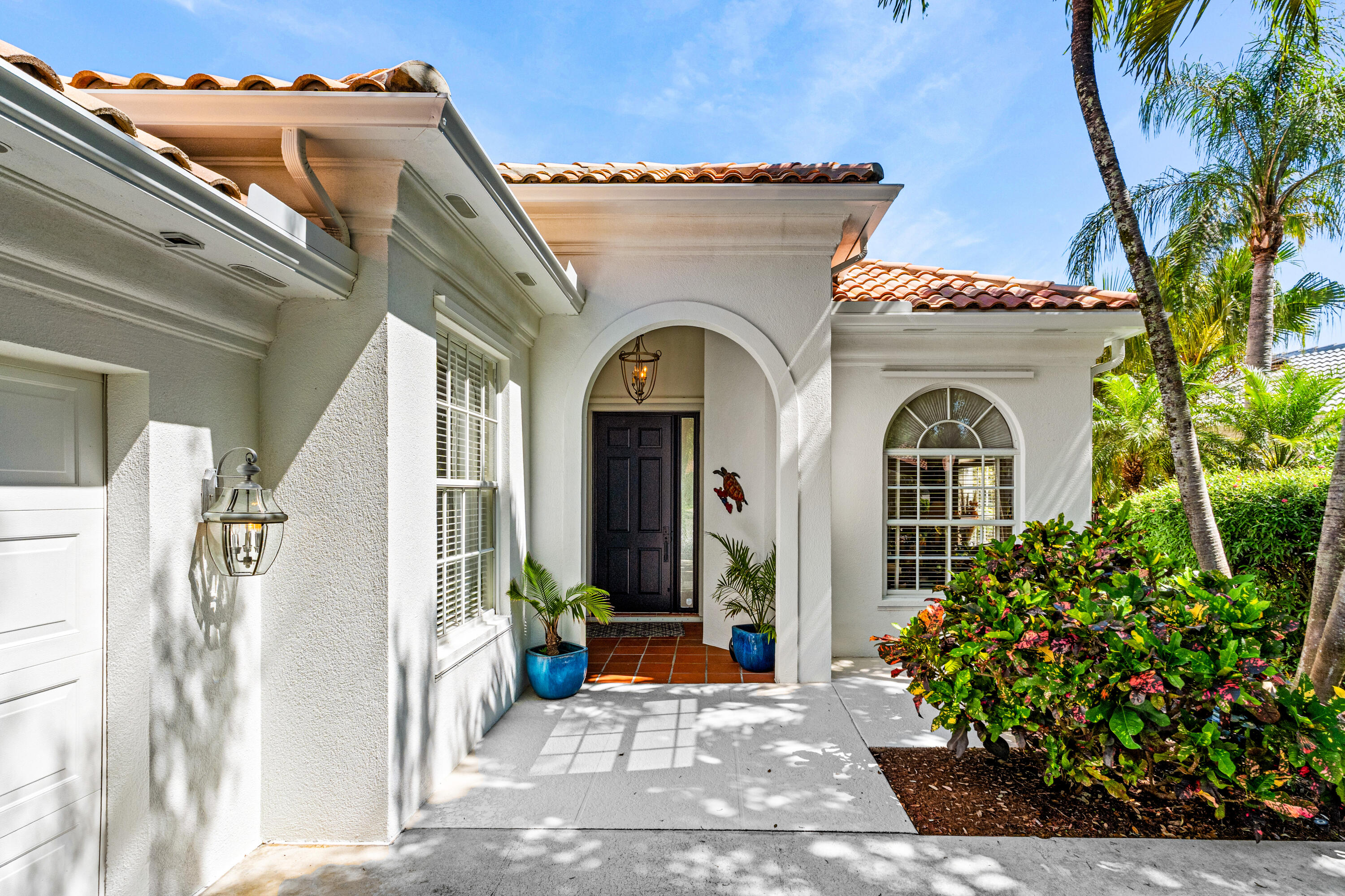 4983 Garden Drive