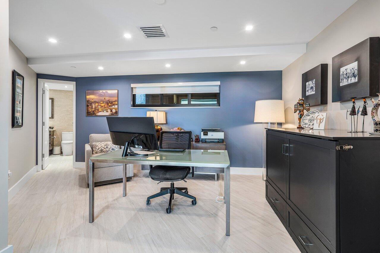 1035 S Federal Highway 406