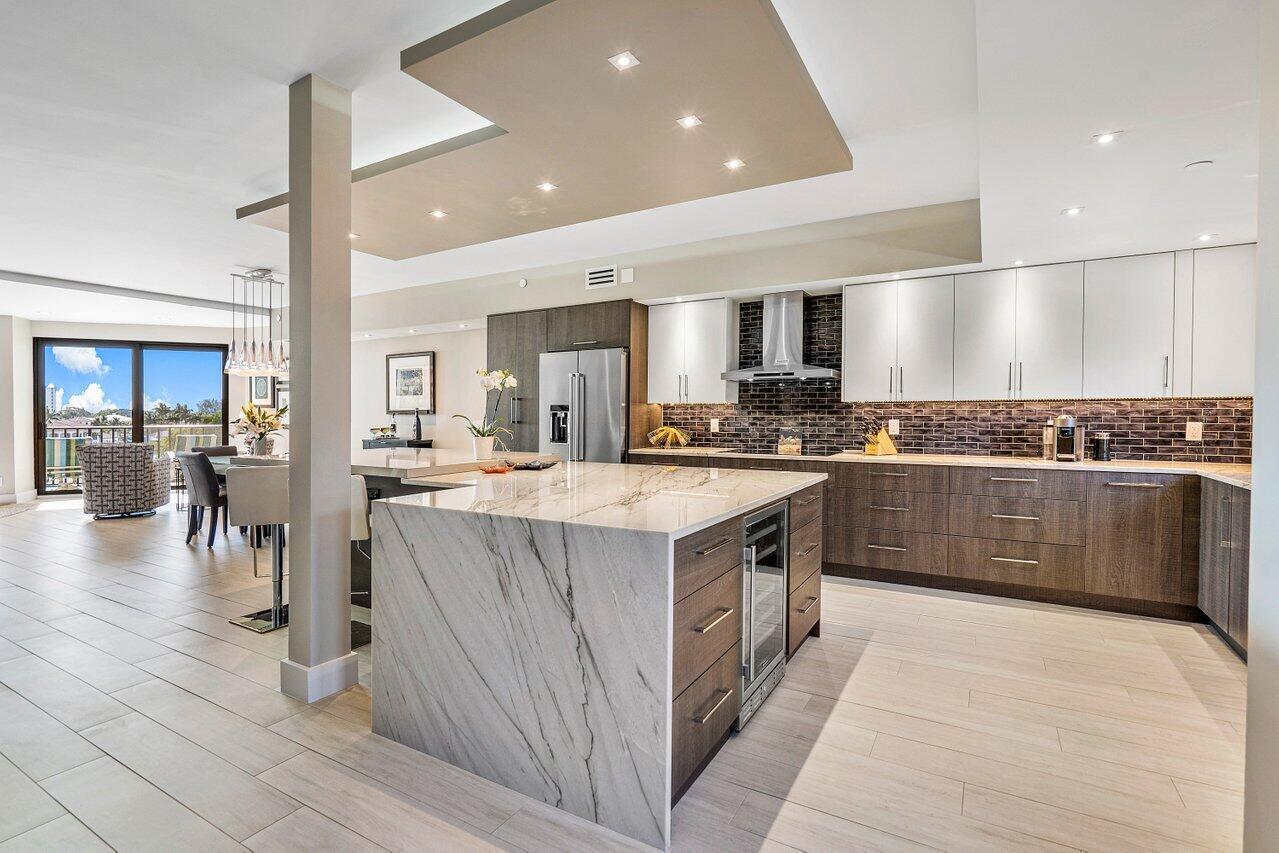 1035 S Federal Highway 406