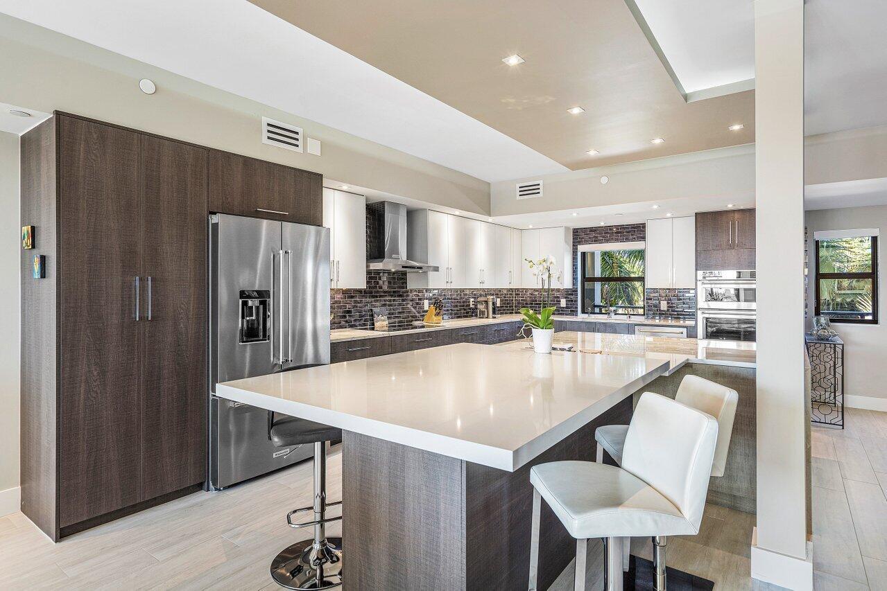 1035 S Federal Highway 406