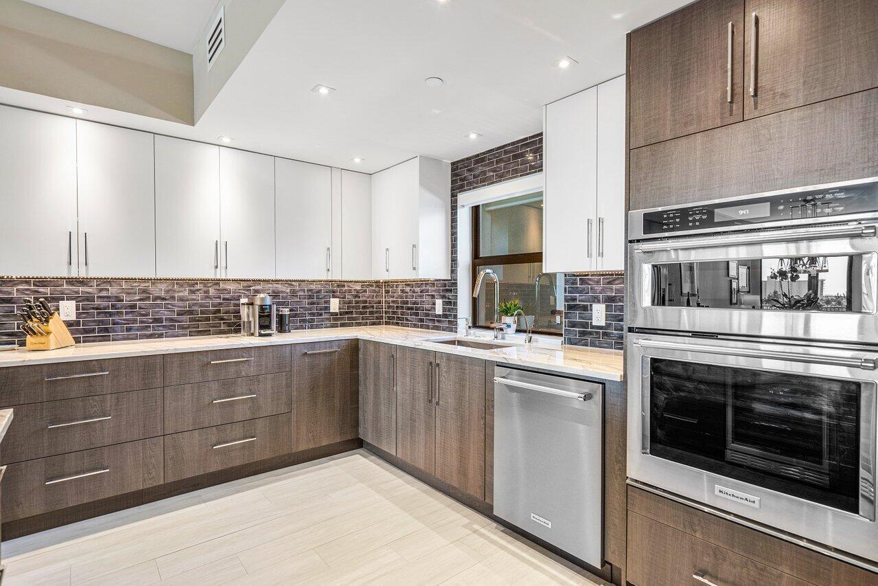1035 S Federal Highway 406